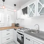 Gornoslaska 9/11 By Homeprime Apartmán